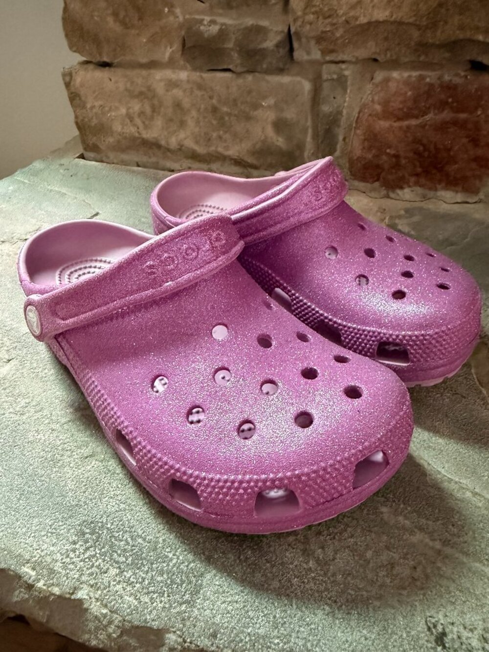 NEW w/o box/tags, Crocs Classic Iridescent Glitter Clog Hydrangea, Womens Size 6